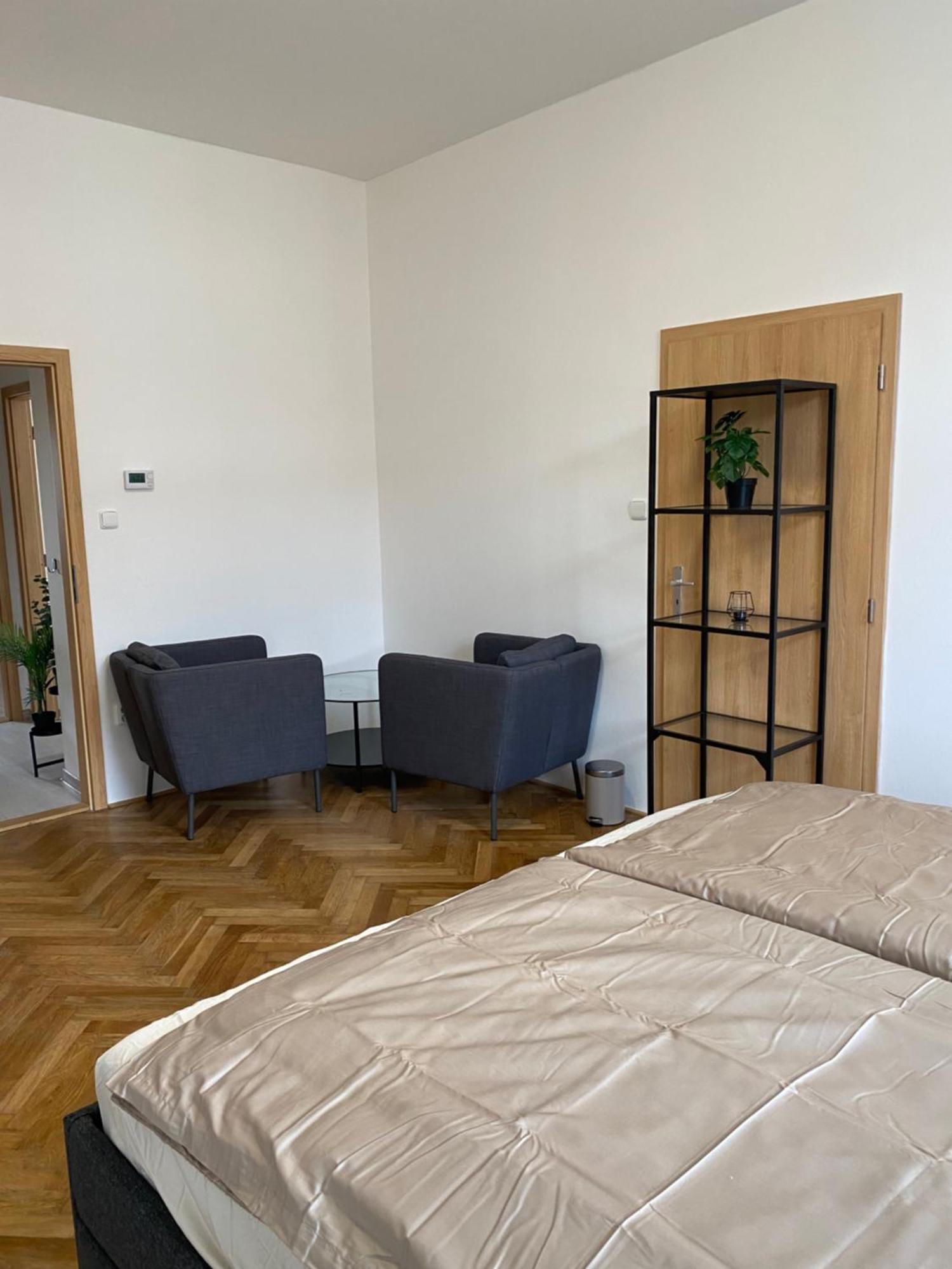 Apartman Namesti Frantiska Krizika Tabor Exterior photo